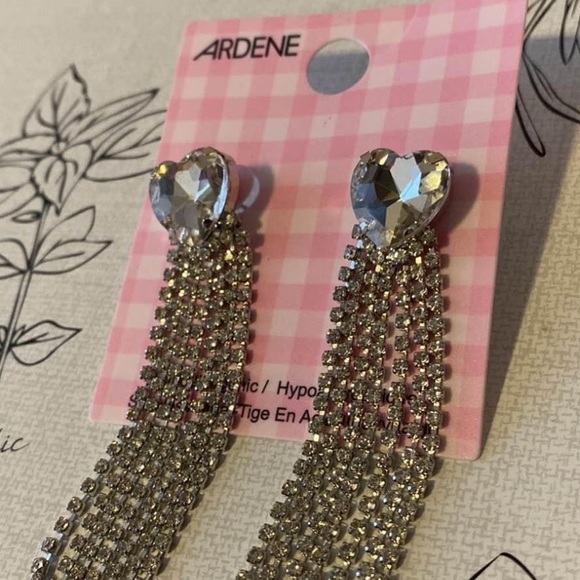 EARING AND BRACELET - Picture 2 of 3